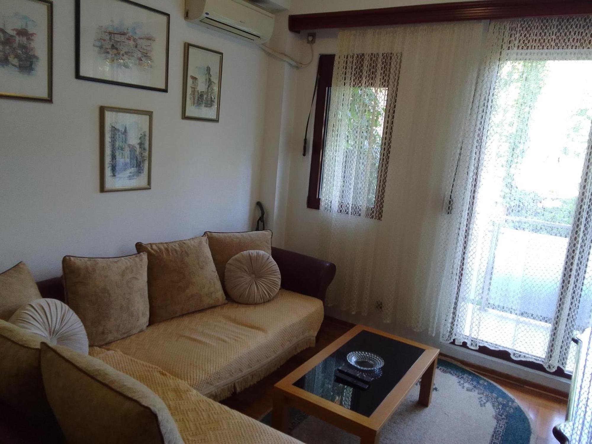 Apartment Maja *